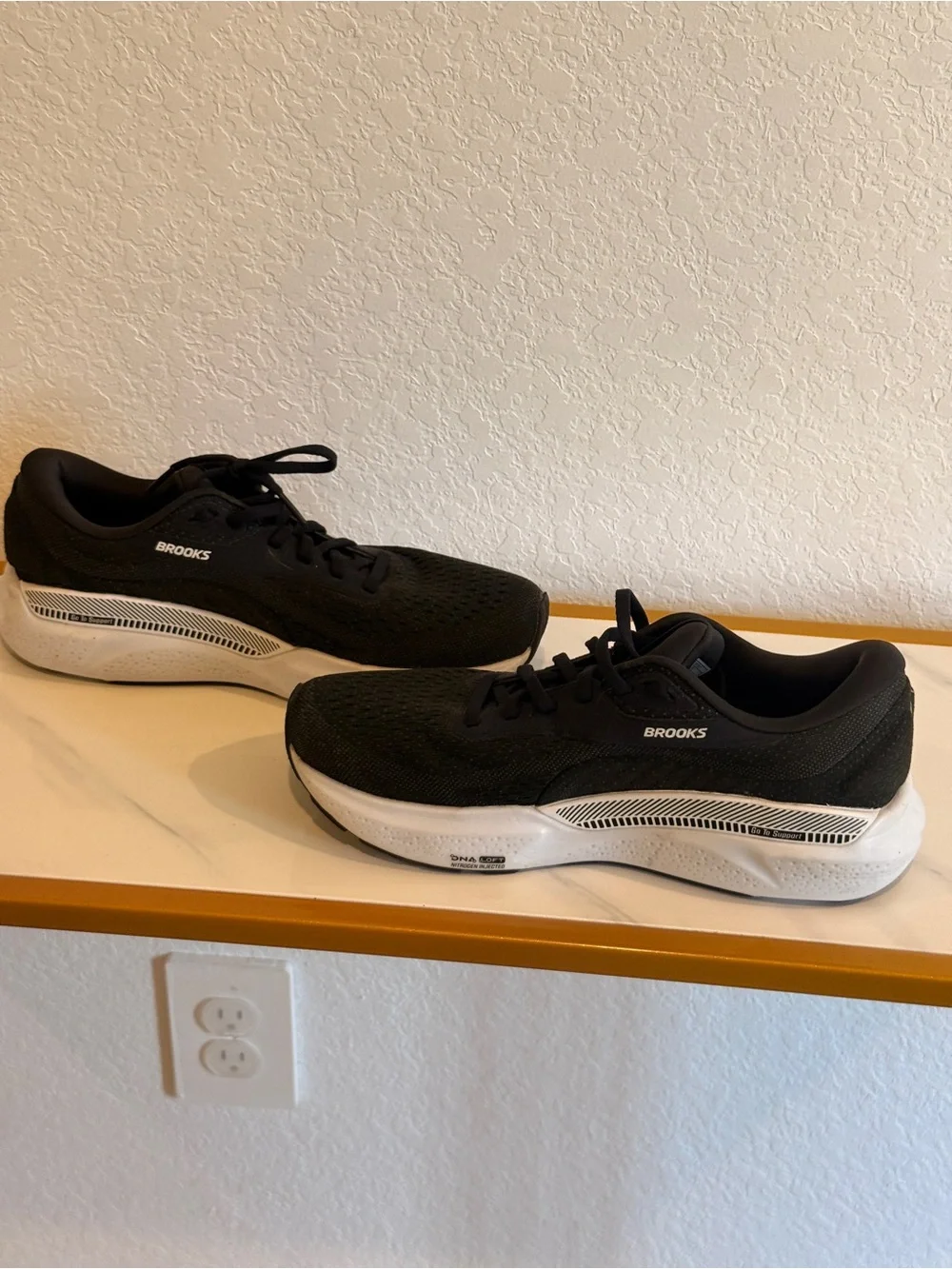 Brooks Adrenaline GTS Men's Running Shoes - Black with White Accents